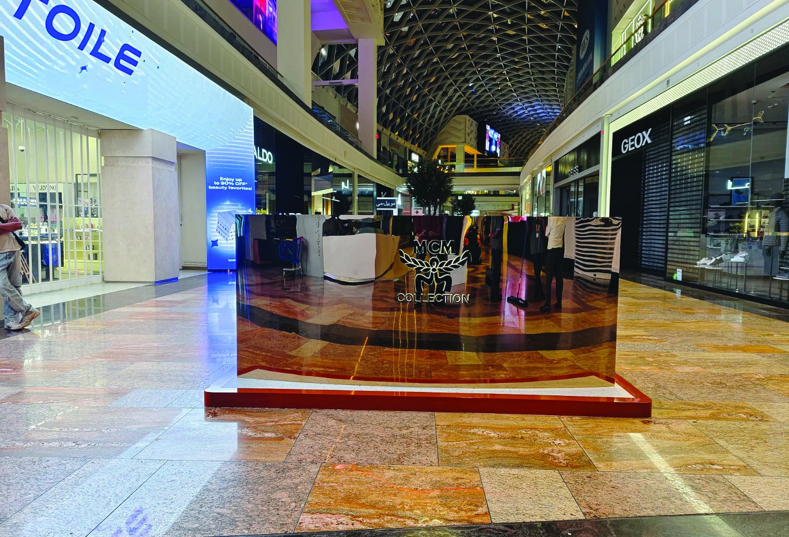 MCM — image 4